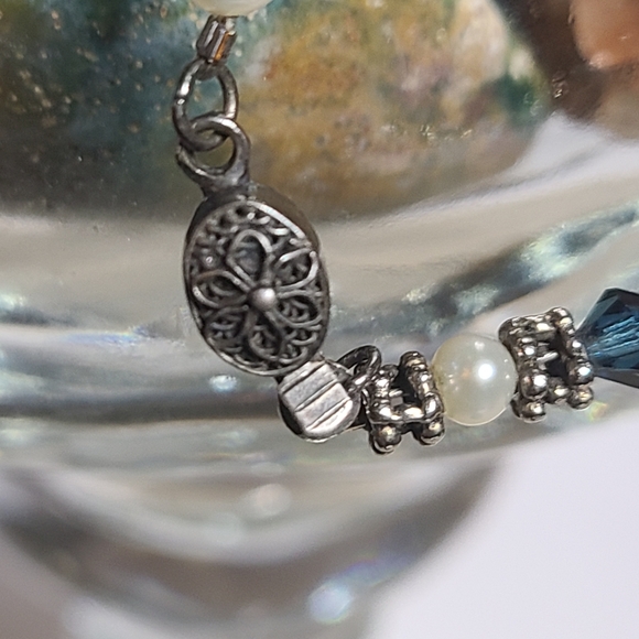 Freshwater Pearl and Swarovski Crystal Necklace - Picture 4 of 6